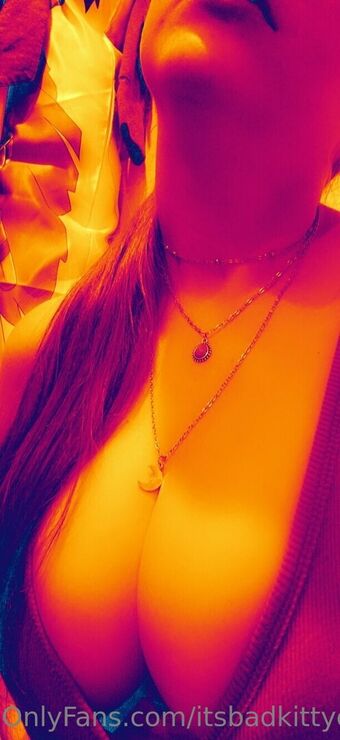 Itsbadkittyof Naakte Lekken OnlyFans Foto 7