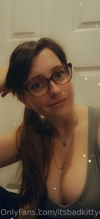 Itsbadkittyof Naakte Lekken OnlyFans Foto 19