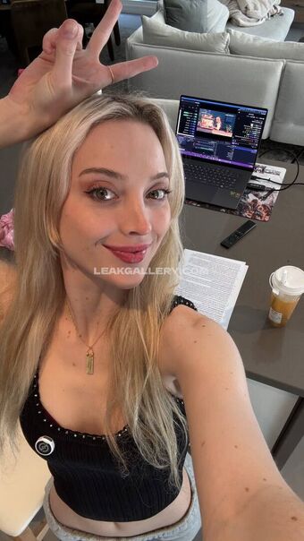 itsbubbell Naakte Lekken OnlyFans Foto 2