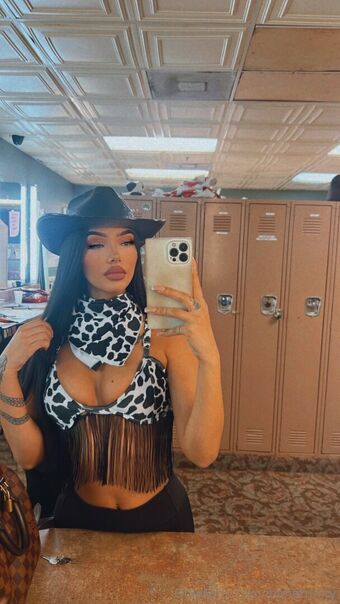 itsmetrinity Naakte Lekken OnlyFans Foto 18