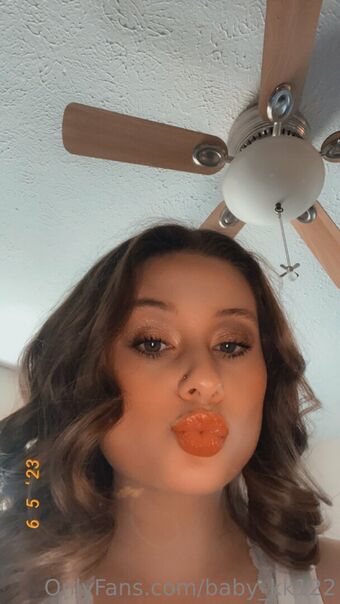 itz_kk22 Naakte Lekken OnlyFans Foto 35