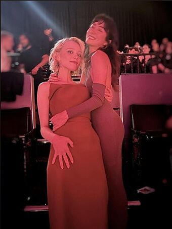 Ivanna Sakhno Naakte Lekken OnlyFans Foto 39