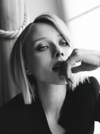 Ivanna Sakhno Naakte Lekken OnlyFans Foto 59