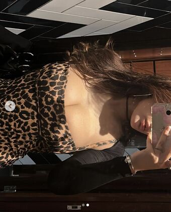 j33de3 Naakte Lekken OnlyFans Foto 5
