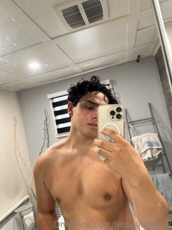 jesseunderhill Naakte Lekken OnlyFans Foto 6