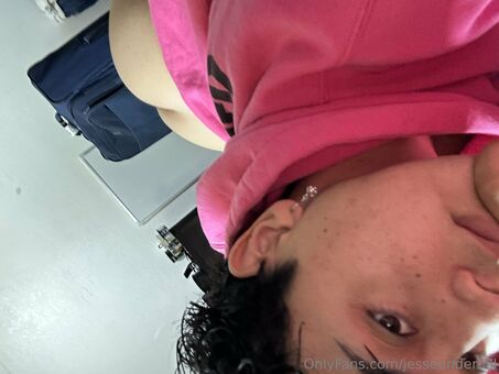 jesseunderhill Naakte Lekken OnlyFans Foto 9
