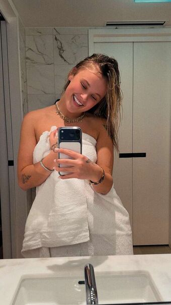 Jojo Siwa Naakte Lekken OnlyFans Foto 132