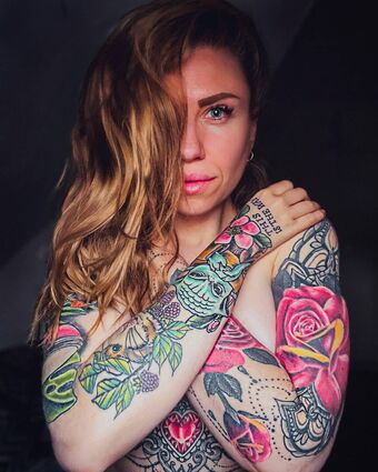 Julia Pling Naakte Lekken OnlyFans Foto 32