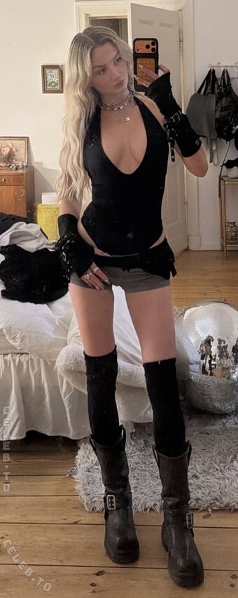 Julia Wulf Naakte Lekken OnlyFans Foto 337