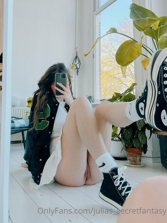 julias_secretfantasy