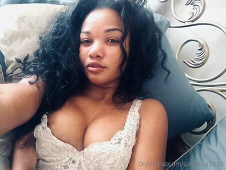 junebug3333 Naakte Lekken OnlyFans Foto 19