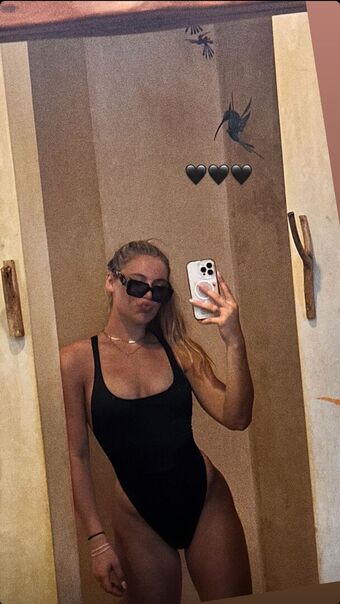 Jutta Leerdam Naakte Lekken OnlyFans Foto 9