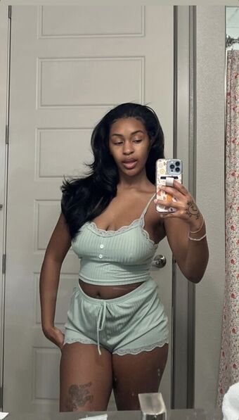 Kelsei Queen Naakte Lekken OnlyFans Foto 8