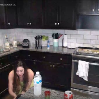 Kitchenwifi Naakte Lekken OnlyFans Foto 38