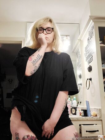kittensteeth Naakte Lekken OnlyFans Foto 12