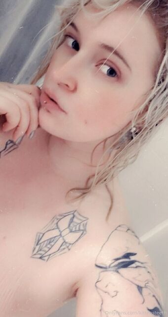 kittensteeth Naakte Lekken OnlyFans Foto 15