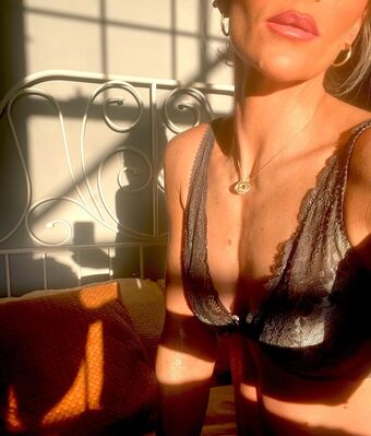 Kitty-lo Naakte Lekken OnlyFans Foto 43