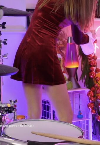 Kriss Drummer Naakte Lekken OnlyFans Foto 16