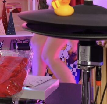 Kriss Drummer Naakte Lekken OnlyFans Foto 17