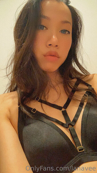 lanavee Naakte Lekken OnlyFans Foto 5