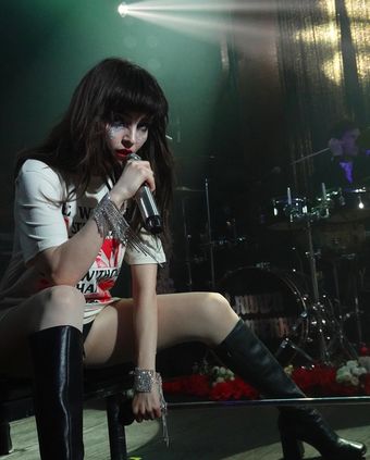 Lauren Mayberry Naakte Lekken OnlyFans Foto 124