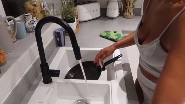 Leila Berisha Naakte Lekken OnlyFans Foto 53