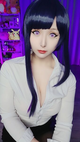 Lewd Cosplayer