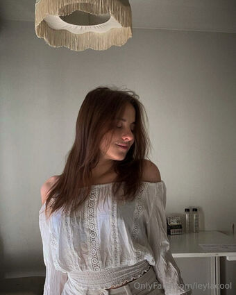 leylacool Naakte Lekken OnlyFans Foto 20