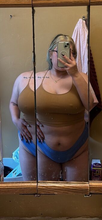 Lightnesss Naakte Lekken OnlyFans Foto 5