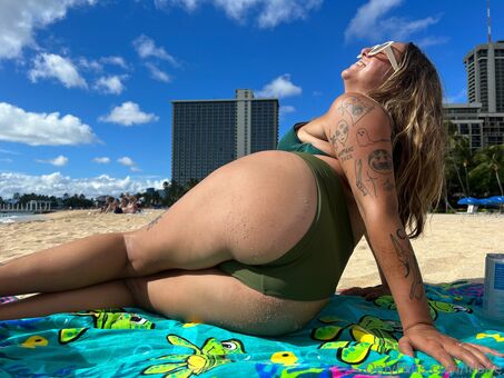Lilbite Naakte Lekken OnlyFans Foto 26