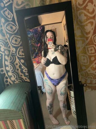 lildebbiecakes