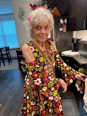 lindahope1939 Naakte Lekken OnlyFans Foto 79