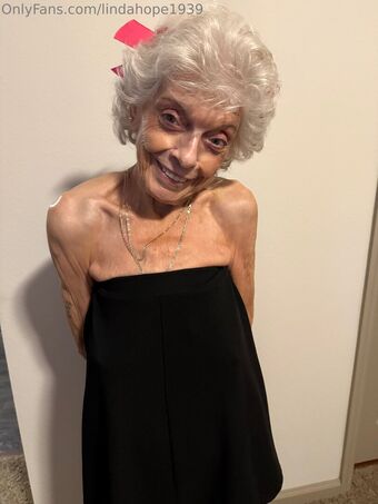 lindahope1939 Naakte Lekken OnlyFans Foto 83