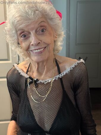 lindahope1939 Naakte Lekken OnlyFans Foto 85