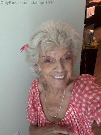 lindahope1939 Naakte Lekken OnlyFans Foto 86