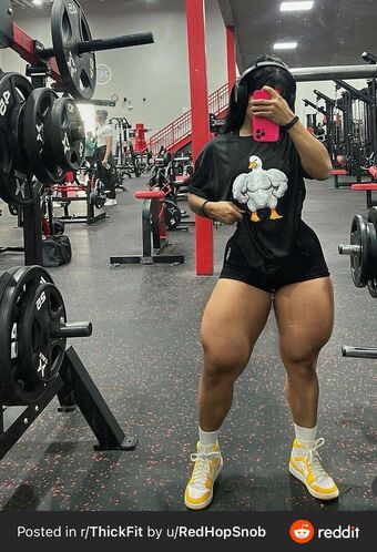 Linnnna Linnnna Naakte Lekken OnlyFans Foto 2