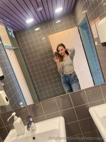 lisatheoctopus Naakte Lekken OnlyFans Foto 18