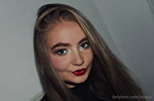 livionly Naakte Lekken OnlyFans Foto 31