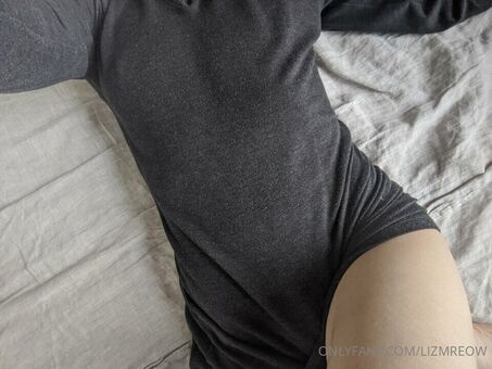 Lizmreow Naakte Lekken OnlyFans Foto 39