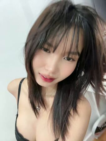 Llthvalo Naakte Lekken OnlyFans Foto 5