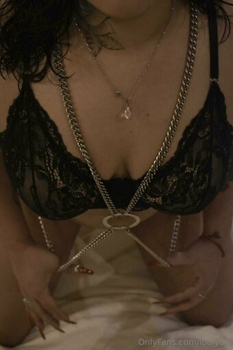 looly00 Naakte Lekken OnlyFans Foto 14