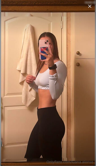 Luana Alonso Naakte Lekken OnlyFans Foto 32