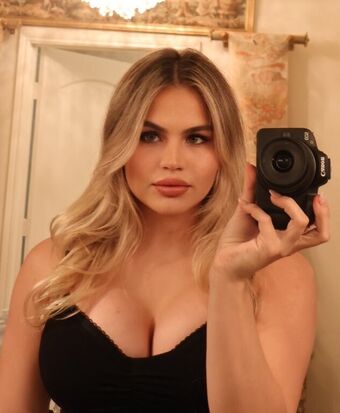 Luana Alonso Naakte Lekken OnlyFans Foto 34