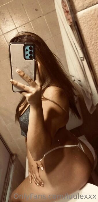 luleexx Naakte Lekken OnlyFans Foto 13