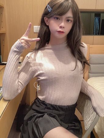 Luoluo Naakte Lekken OnlyFans Foto 5