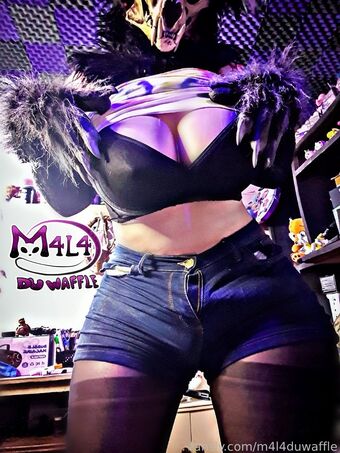 m4l4duwaffle