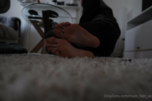 male_feet_uk