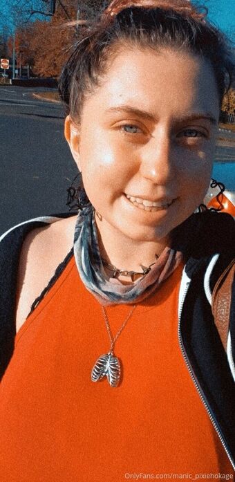 manic_pixiehokage Naakte Lekken OnlyFans Foto 27