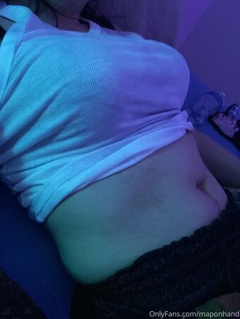 maponhand Naakte Lekken OnlyFans Foto 2