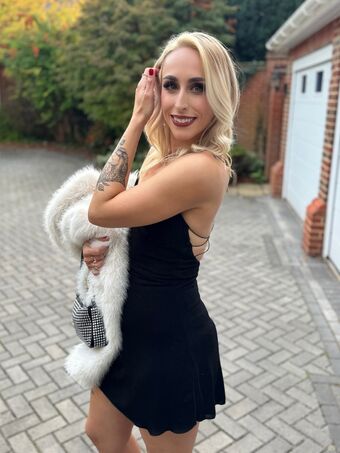 Marisa Rodriguez Singer Naakte Lekken OnlyFans Foto 20